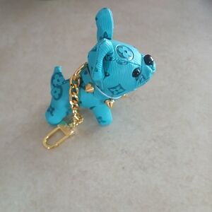 Chic Teal Dog Keychain with Gold Details